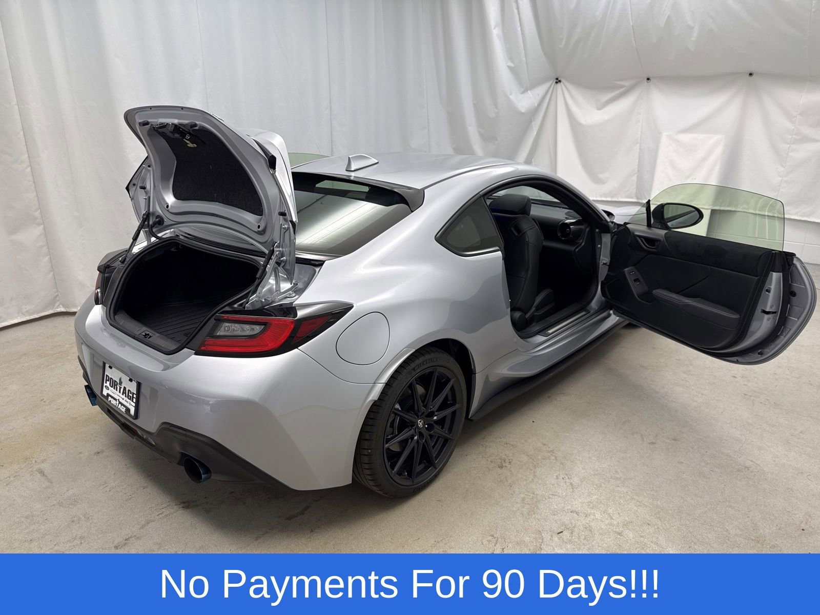Used 2024 Toyota GR86 Premium RWD image 39