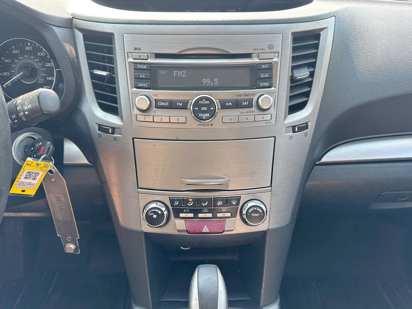 Used 2010 Subaru Outback 2.5i Premium AWD/4WD image 27