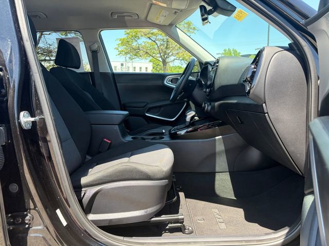 Used 2023 Kia Soul S FWD image 18