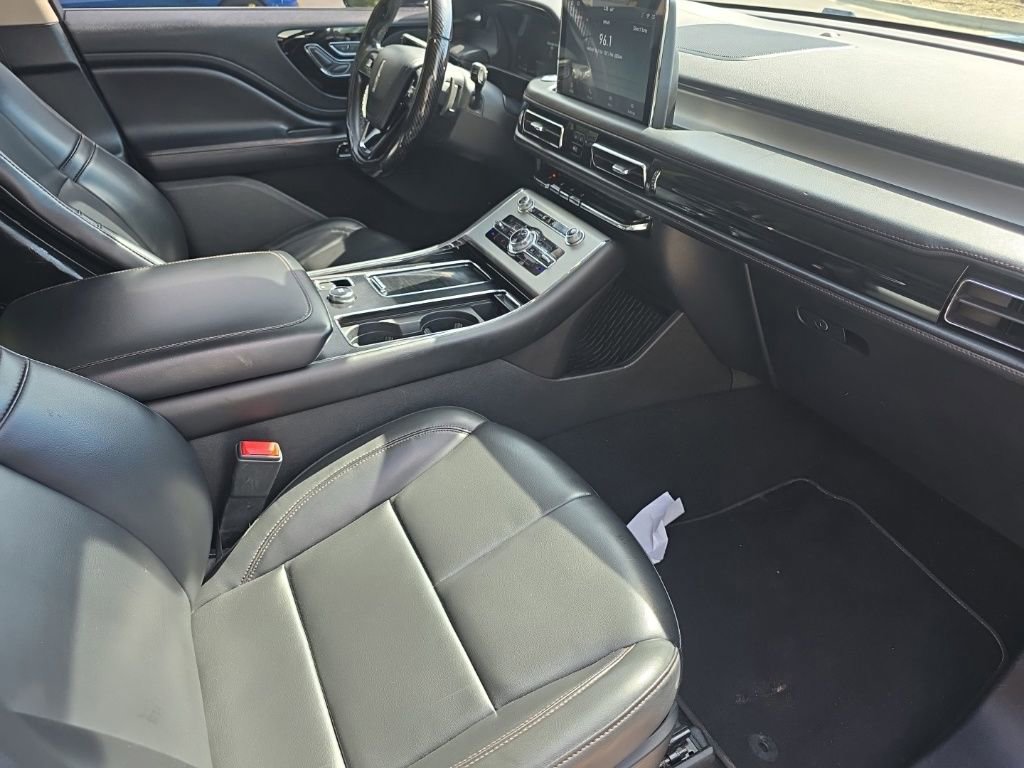 Used 2020 Lincoln Aviator 2WD image 16