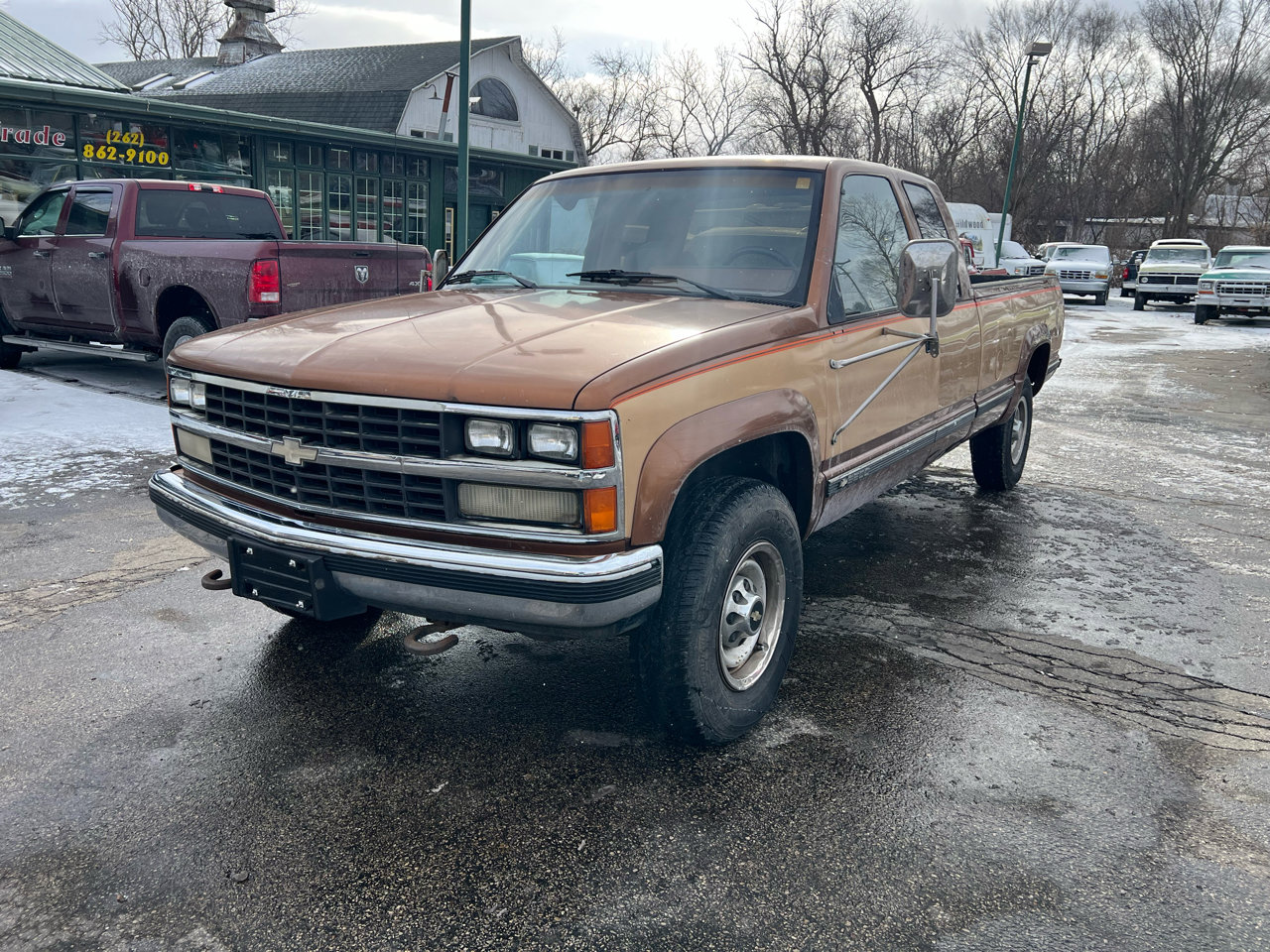 Used 1989 Chevrolet Silverado 3500 4x4 Extended Cab image 2