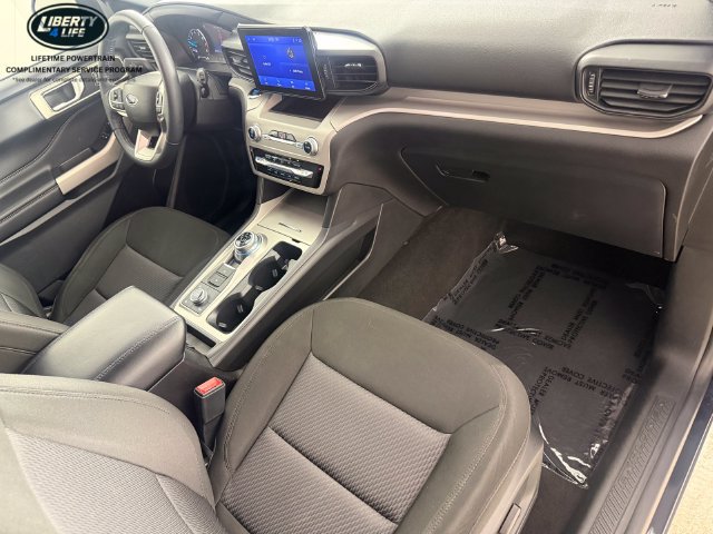 Used 2023 Ford Explorer XLT AWD/4WD image 19