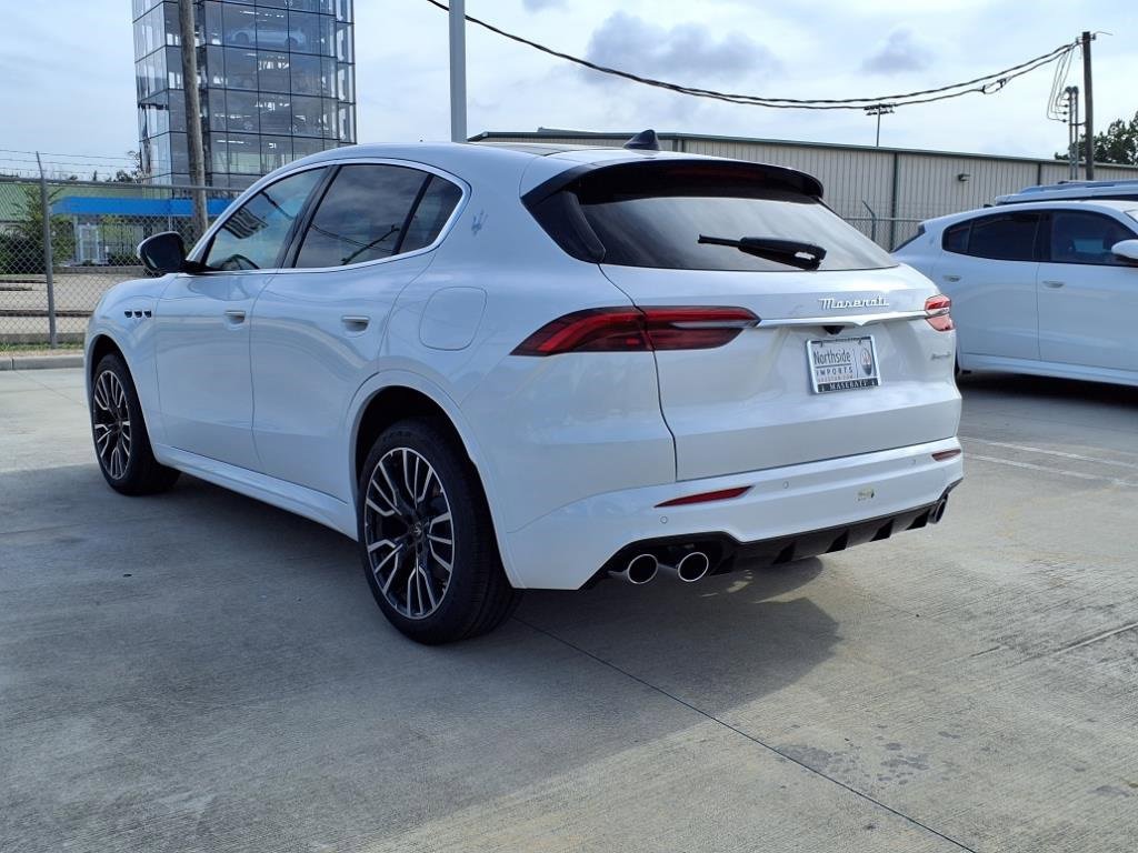New 2025 Maserati Grecale GT image 8