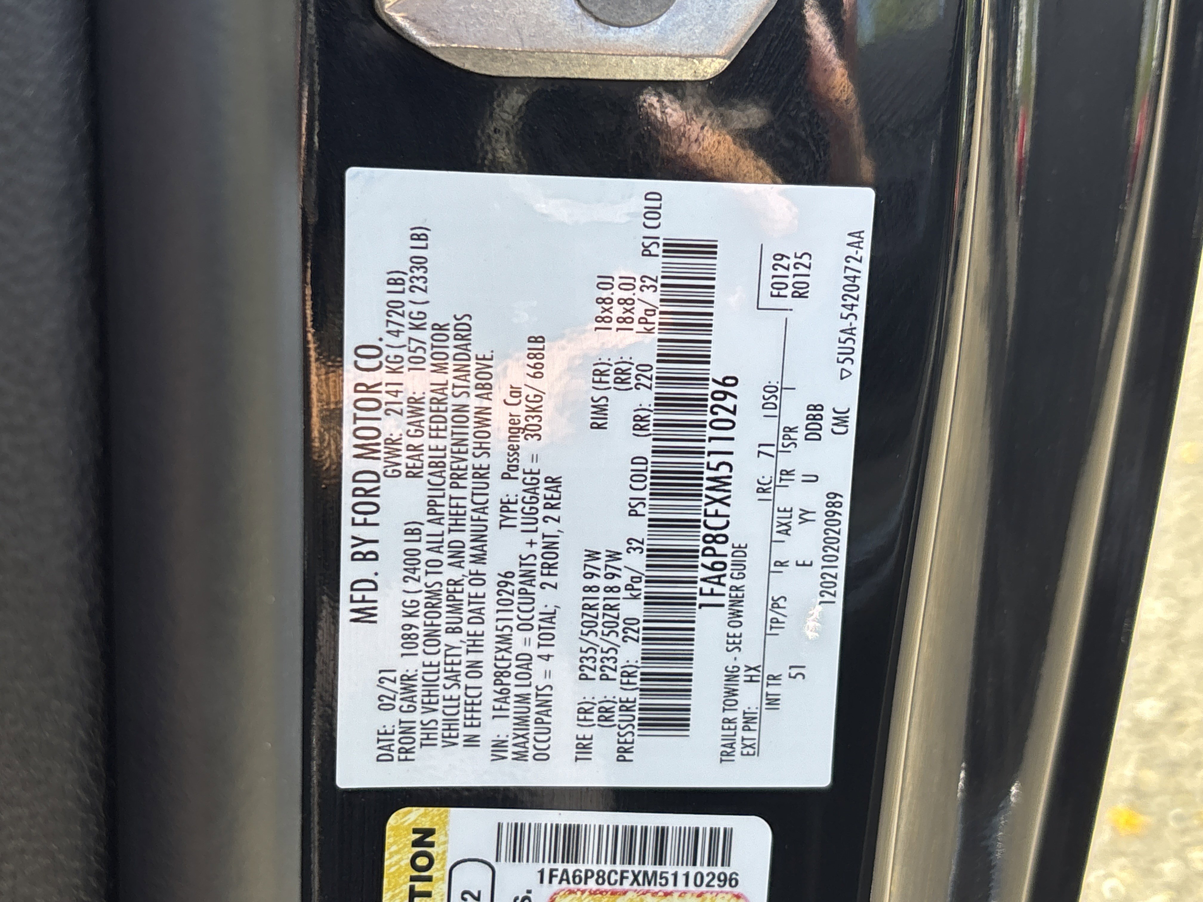 Used 2021 Ford Mustang GT Premium w/ Equipment Group 401A RWD image 30