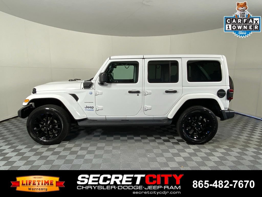 Used 2022 Jeep Wrangler Unlimited Sahara AWD/4WD image 4