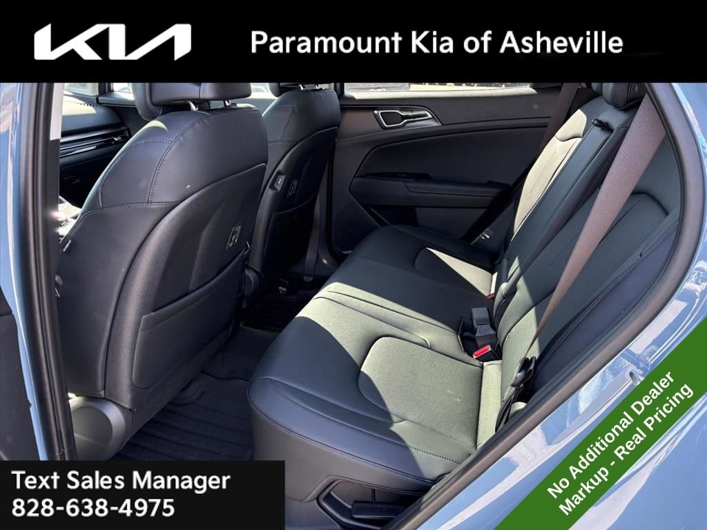 New 2026 Kia Sportage EX image 23