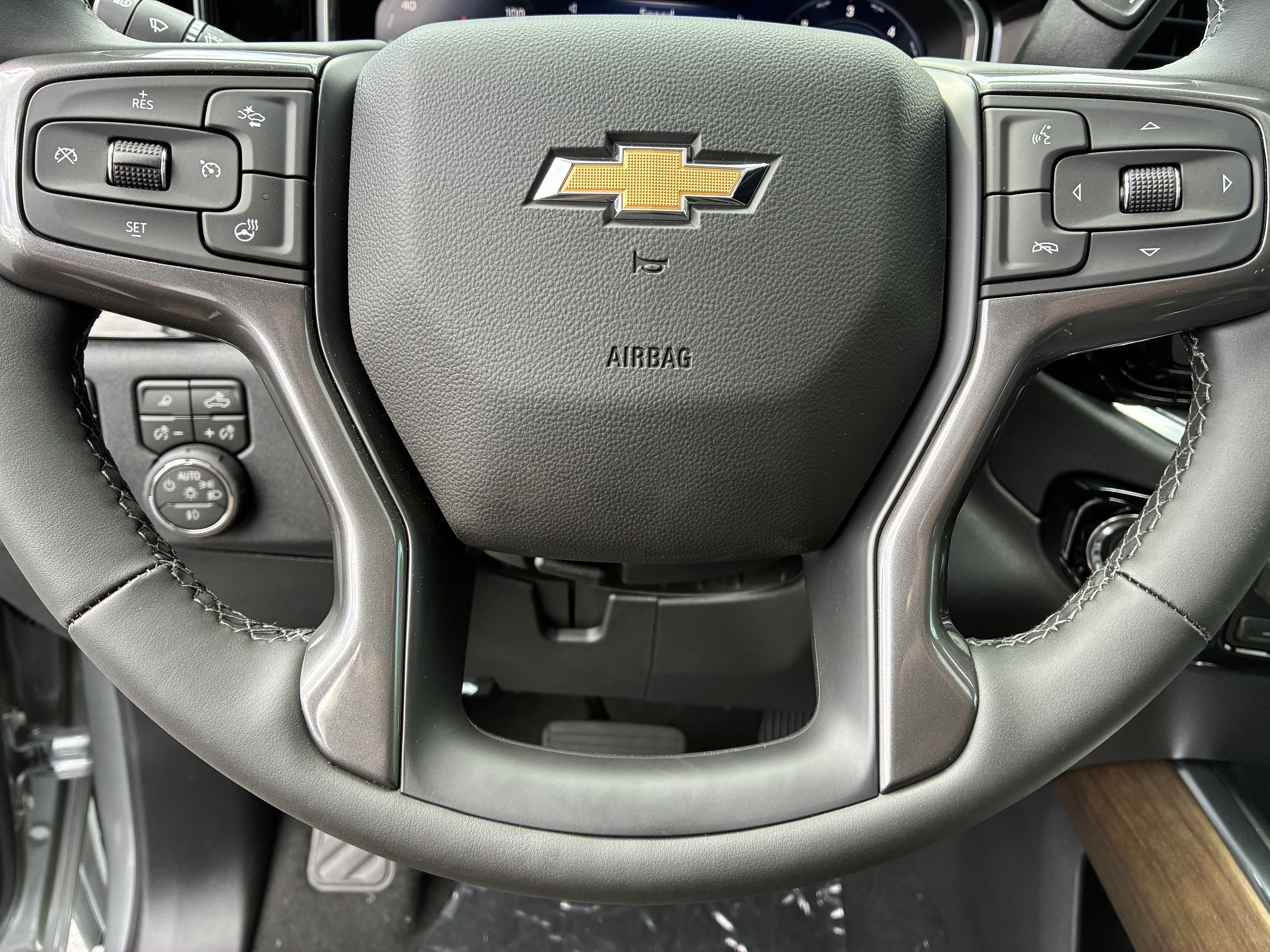 New 2026 Chevrolet Silverado 3500 High Country w/ High Country Premium Package AWD/4WD image 30