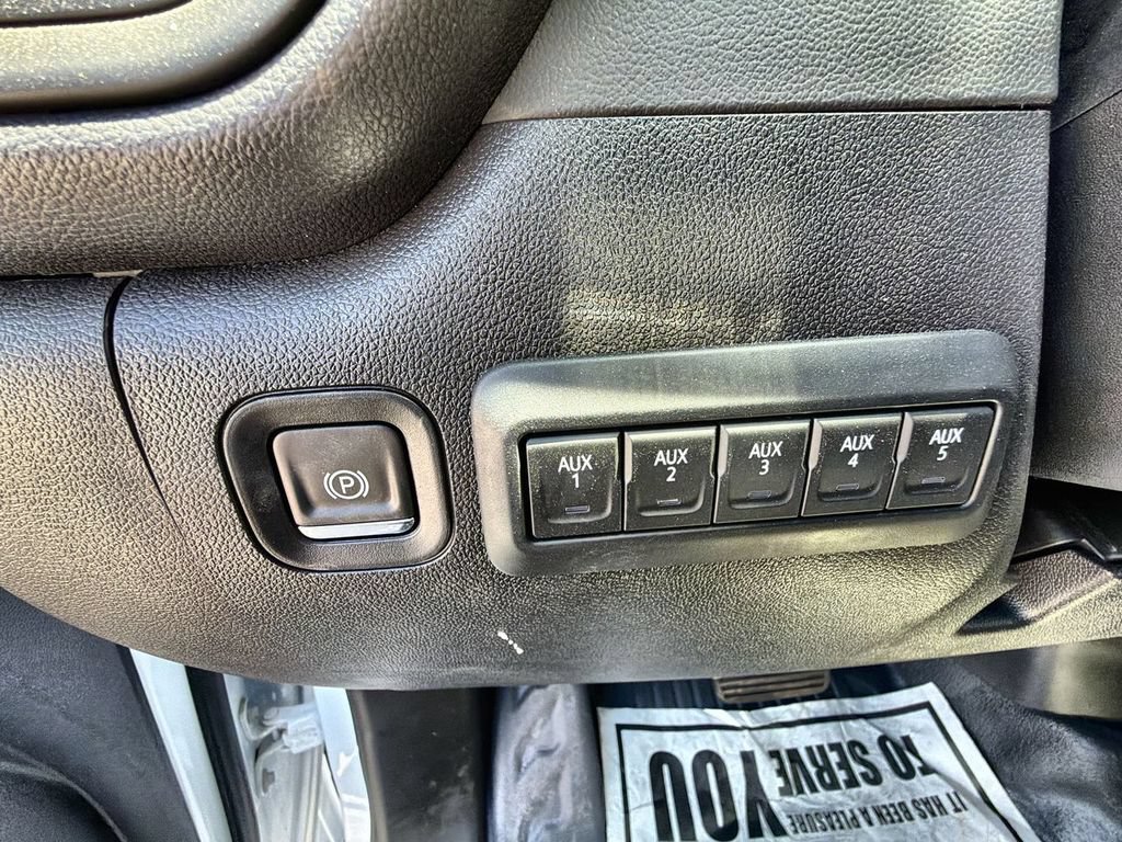 New 2025 Chevrolet Silverado 3500 W/T w/ WT Convenience Package AWD/4WD image 18