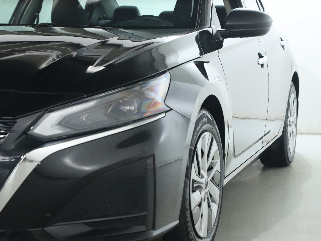 Used 2024 Nissan Altima 2.5 S FWD image 6