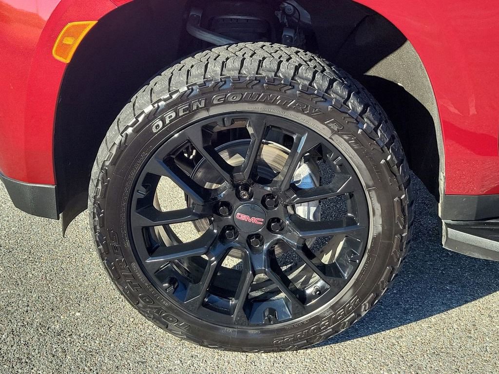 Used 2023 GMC Yukon Denali w/ LPO, Floor Liner Package image 17