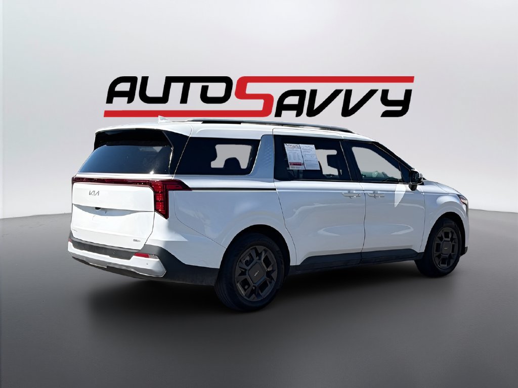 Used 2025 Kia Carnival EX FWD image 7