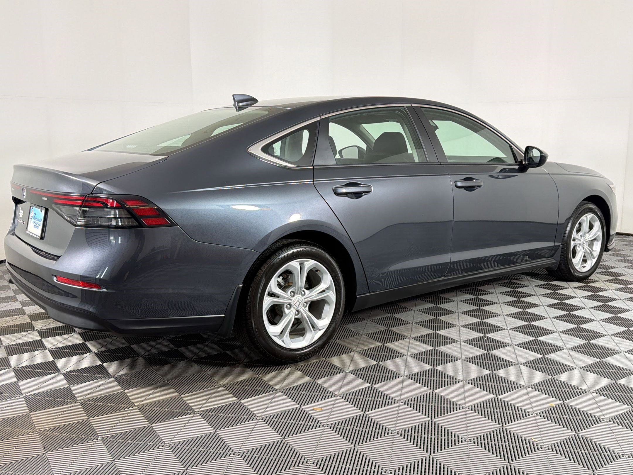 Used 2024 Honda Accord LX image 6