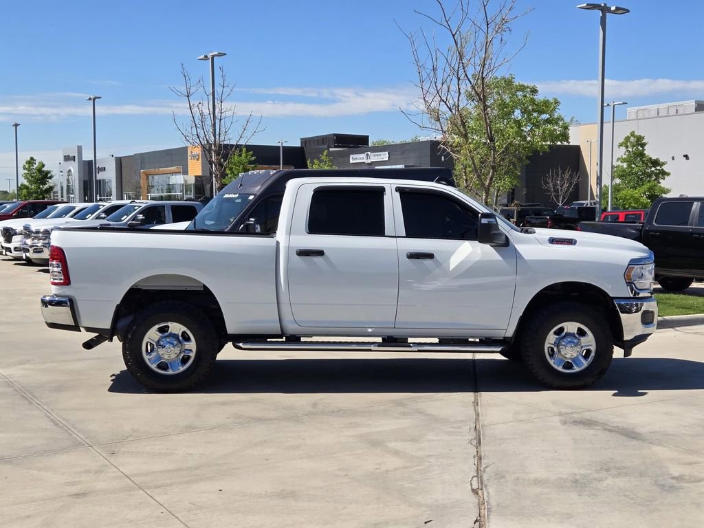 Used 2024 RAM 2500 Tradesman w/ Chrome Appearance Group AWD/4WD image 7