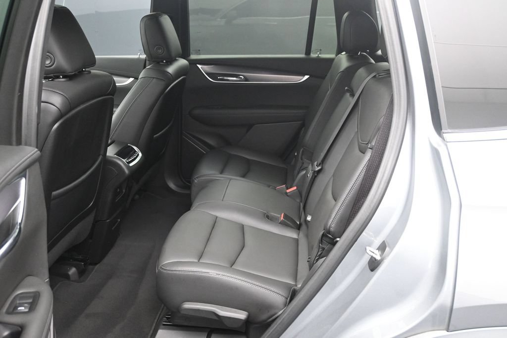 Certified 2024 Cadillac XT6 Luxury FWD image 14