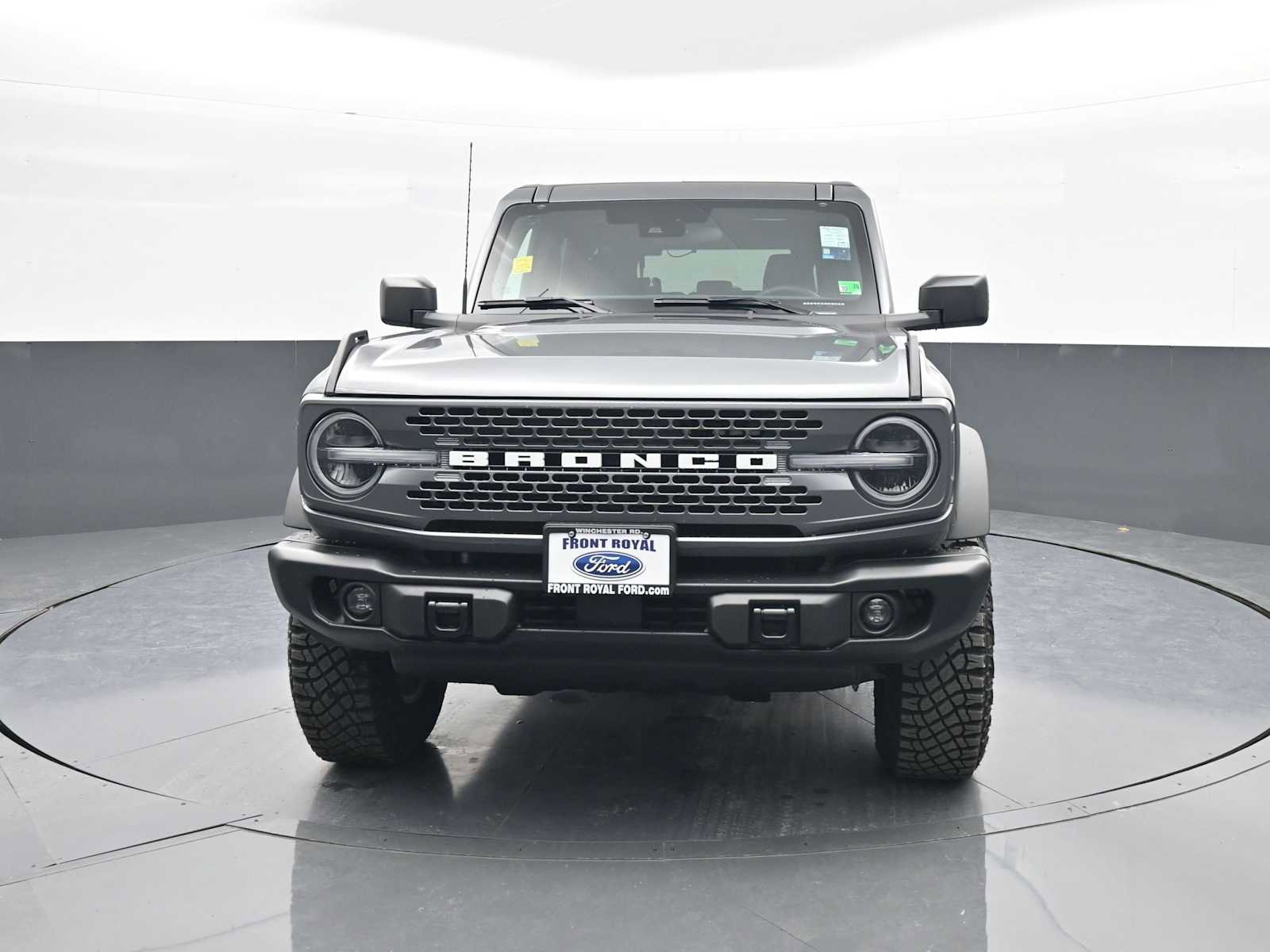 New 2025 Ford Bronco Badlands image 3