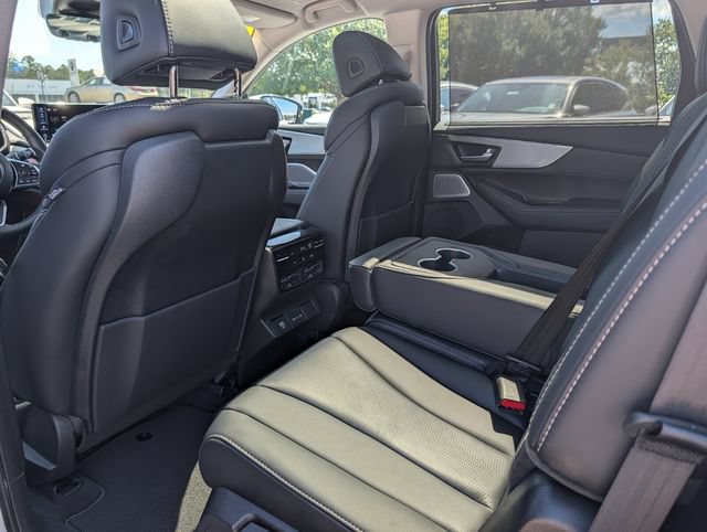 Used 2026 Acura MDX w/ Technology Package FWD image 10