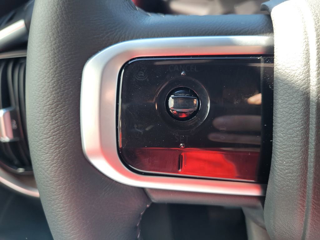 New 2025 Nissan Armada SL w/ Captain's Chari Seat Package image 19