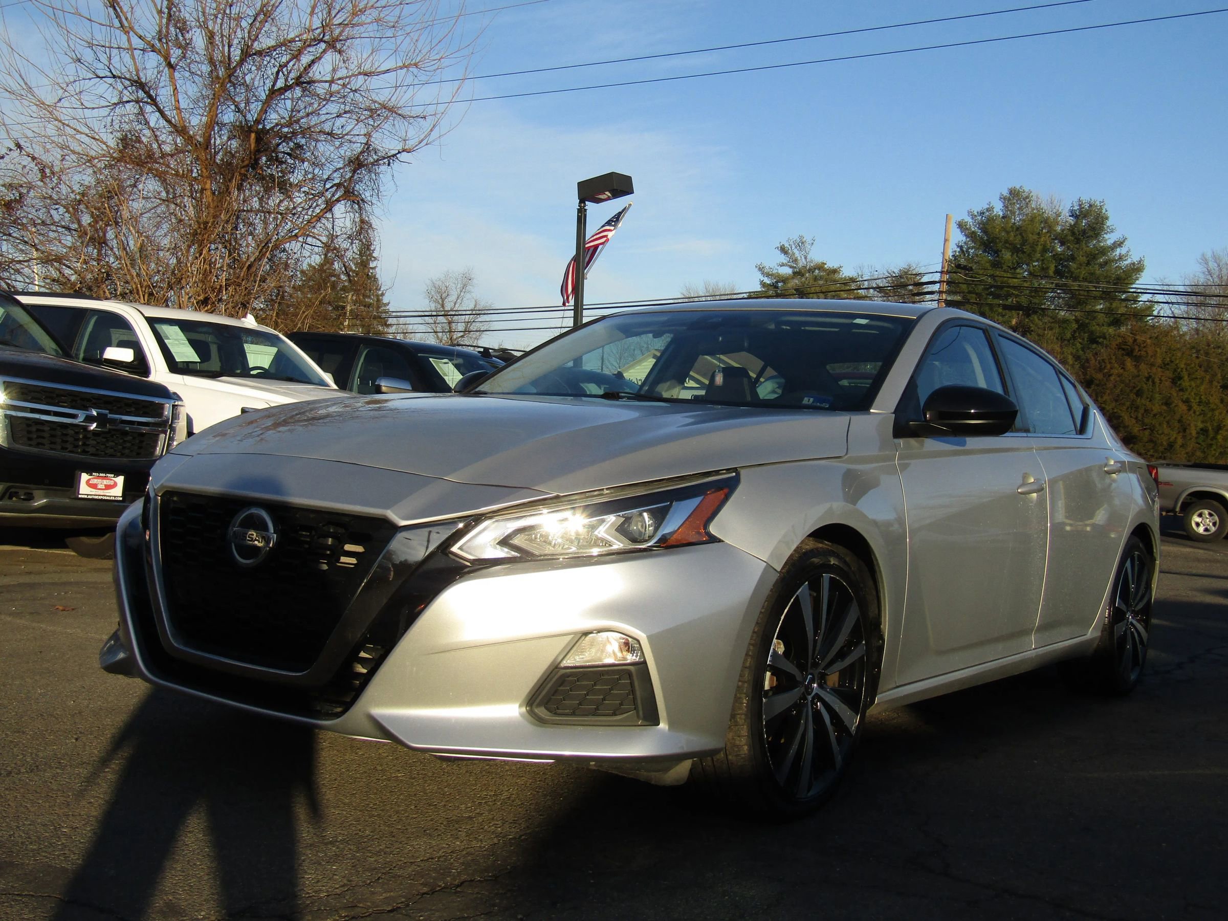 Used 2021 Nissan Altima 2.5 SR FWD image 3