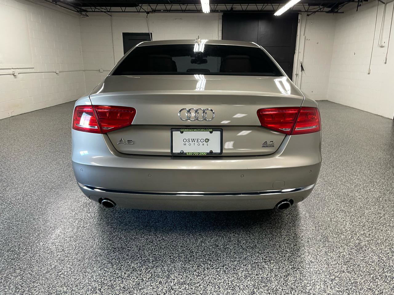 Used 2011 Audi A8 4.2 image 5