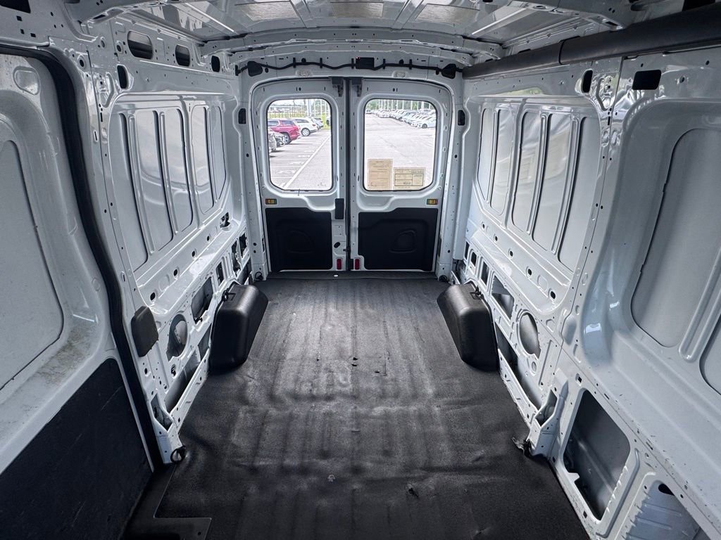Used 2020 Ford Transit 250 Medium Roof RWD image 20