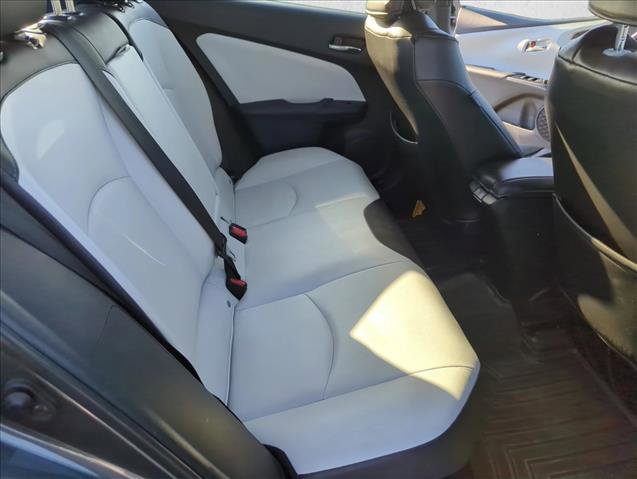 Used 2021 Toyota Prius XLE image 21