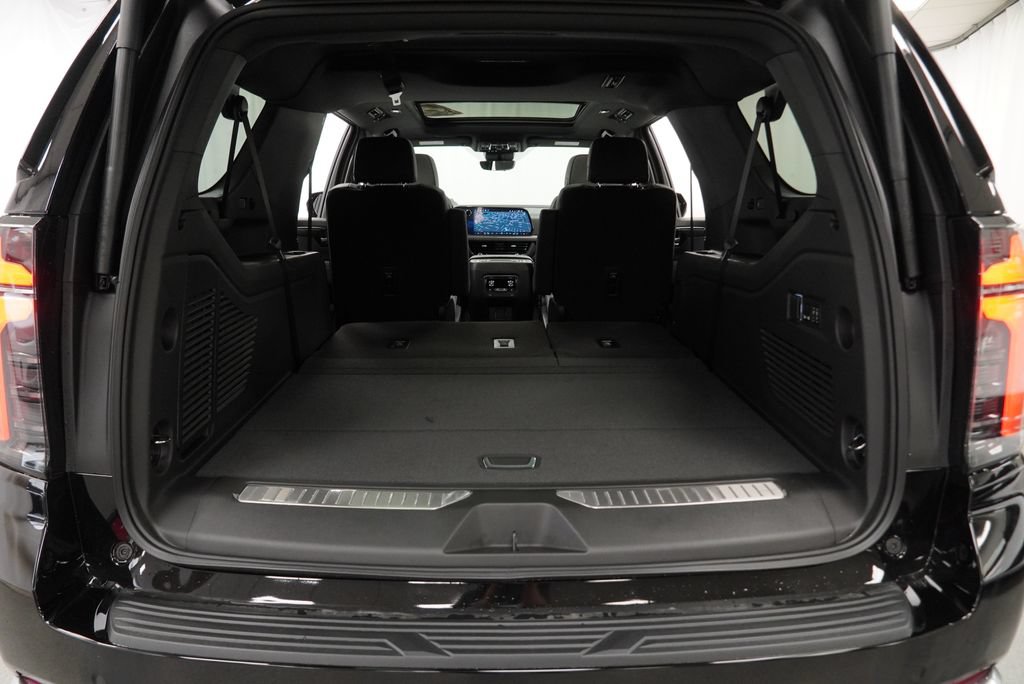 New 2026 Chevrolet Suburban High Country AWD/4WD image 29