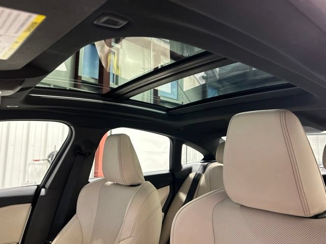Used 2025 BMW 228i xDrive AWD/4WD image 32