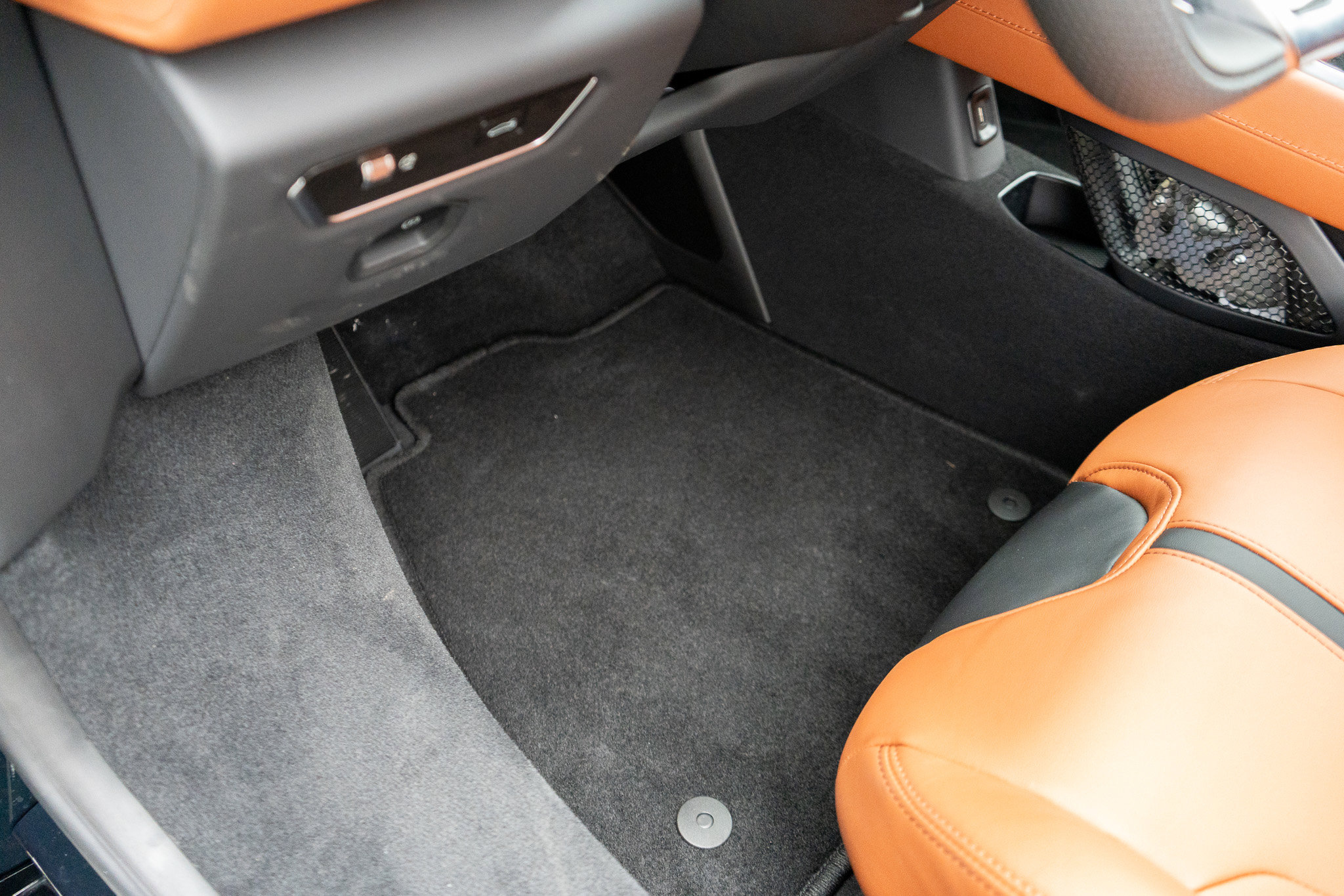 Used 2025 Lotus Emira image 22