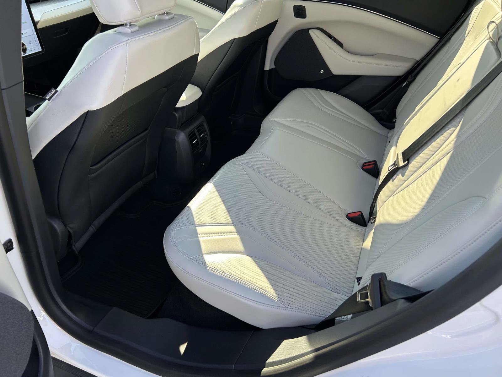 Used 2022 Ford Mustang Mach-E Premium w/ Ice White Appearance Package AWD/4WD image 20