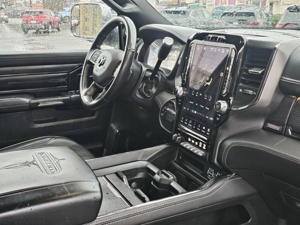 Used 2022 RAM 3500 Limited image 11