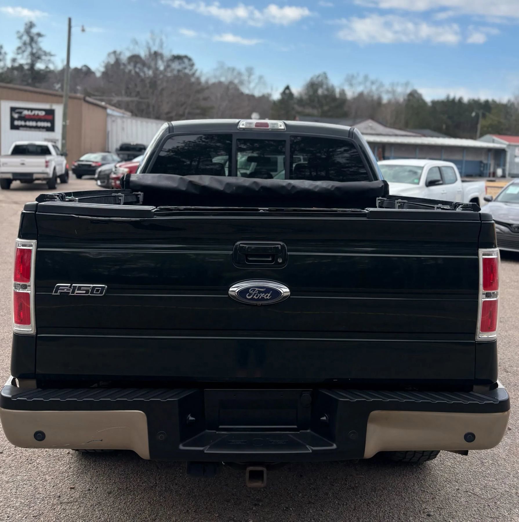 Used 2014 Ford F150 Lariat w/ Equipment Group 502A Luxury image 5