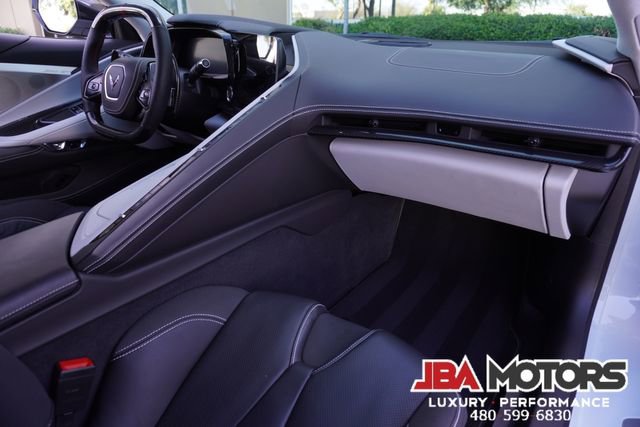 Used 2021 Chevrolet Corvette Stingray Premium Cpe w/ Z51 Performance Package image 9