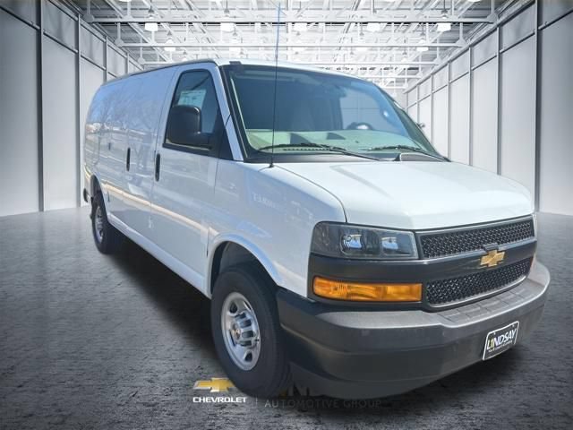 New 2026 Chevrolet Express 2500 RWD image 3