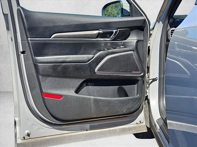 Used 2024 Kia Telluride EX X-Line AWD/4WD image 10