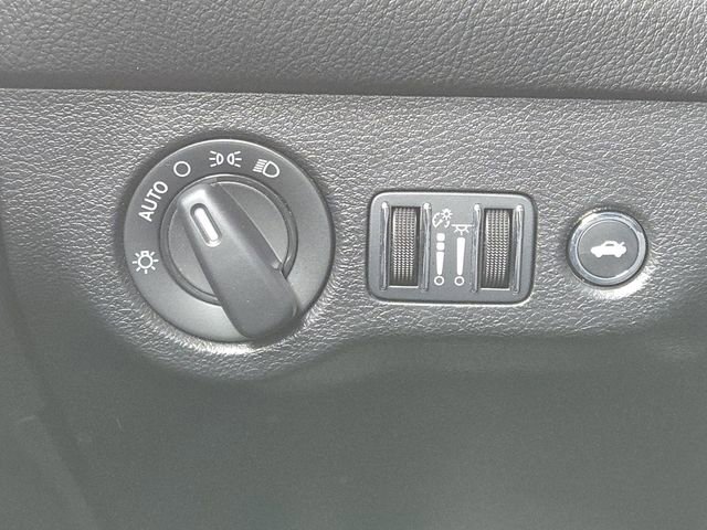 Used 2023 Dodge Challenger GT w/ Blacktop Package image 9