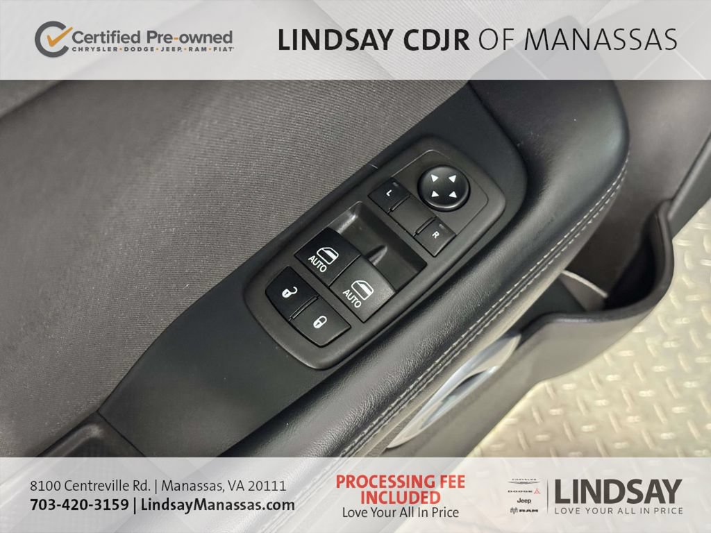 Used 2022 Dodge Challenger R/T RWD image 28