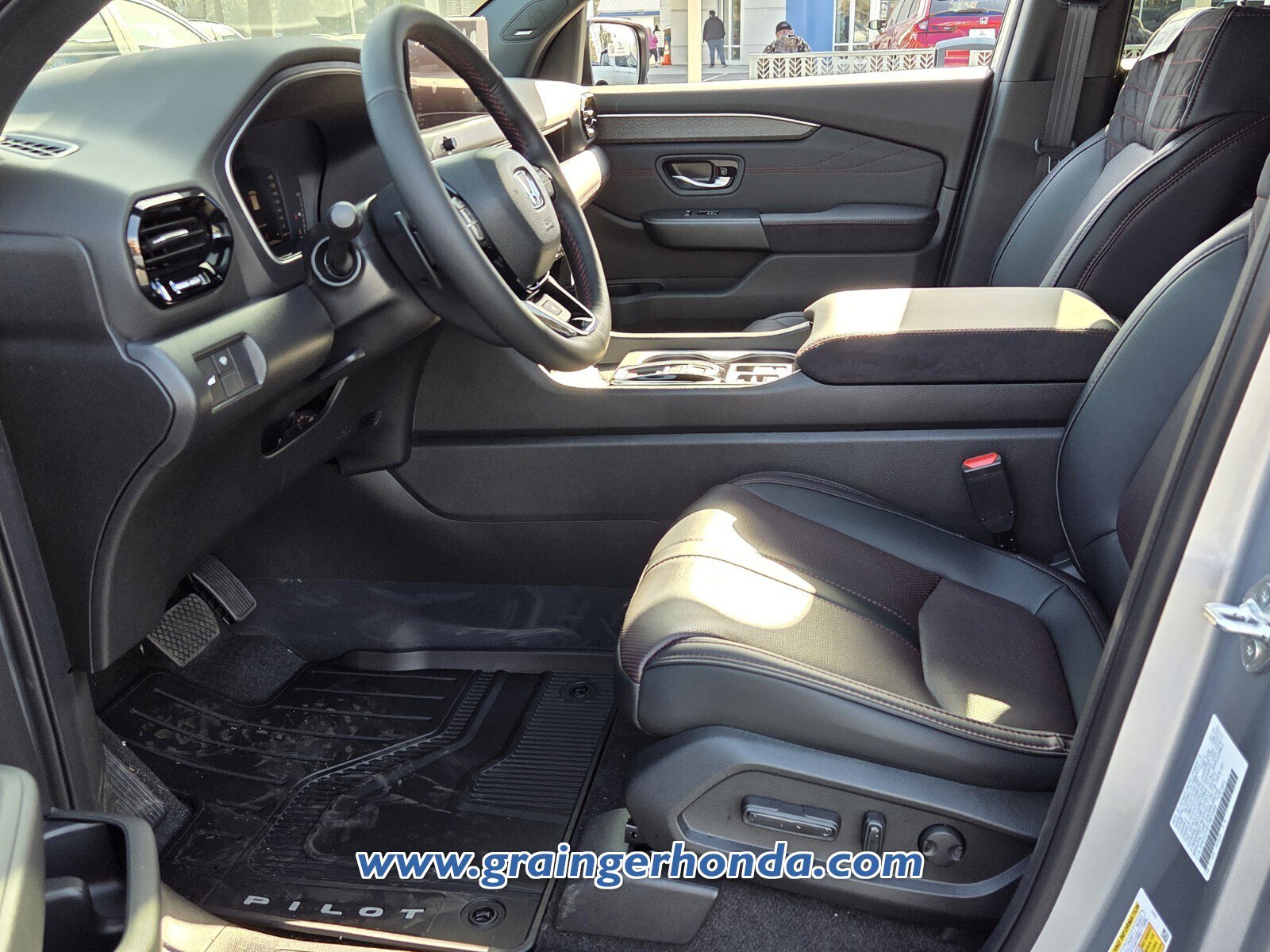 New 2026 Honda Pilot Black Edition image 8