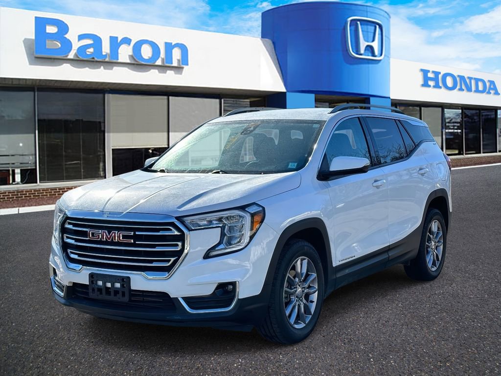 Used 2022 GMC Terrain SLT AWD/4WD image 2