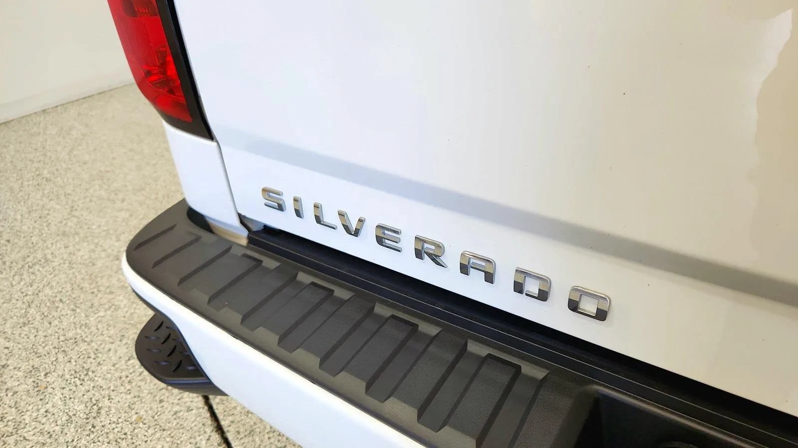 Used 2019 Chevrolet Silverado 1500 LT w/ All Star Edition AWD/4WD image 38