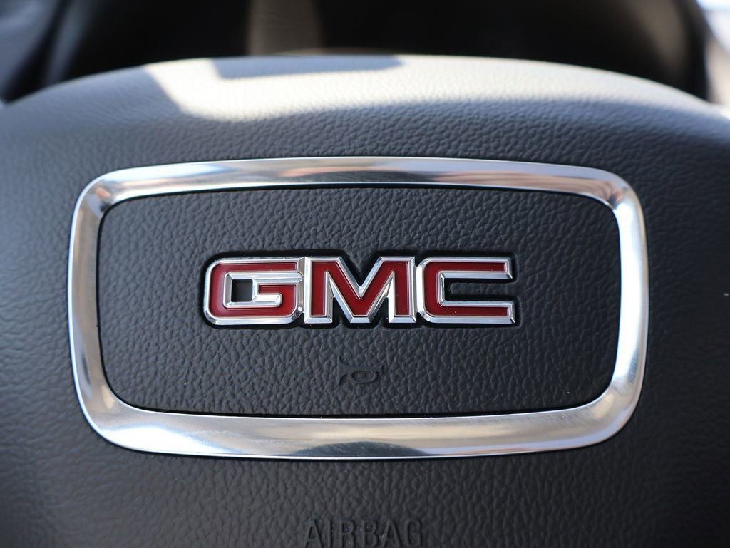 Used 2022 GMC Terrain SLE w/ Driver Convenience Package AWD/4WD image 29