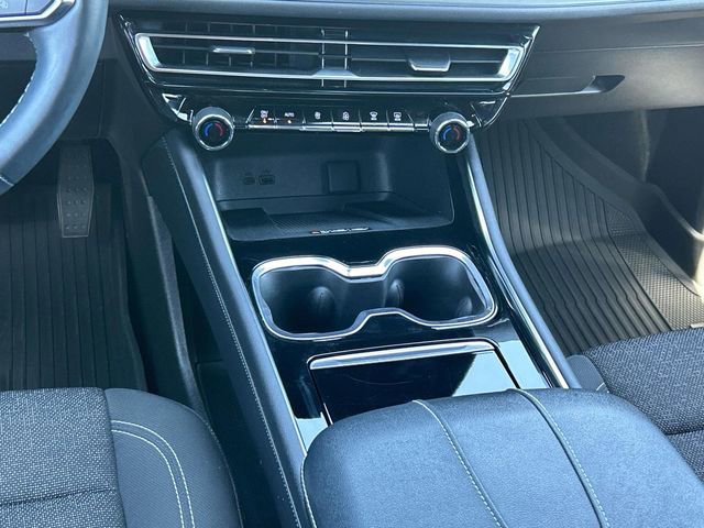 Certified 2024 Chevrolet Traverse LT FWD image 18