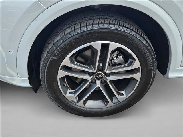 Certified 2025 Audi Q5 Premium w/ Convenience Package AWD/4WD image 25
