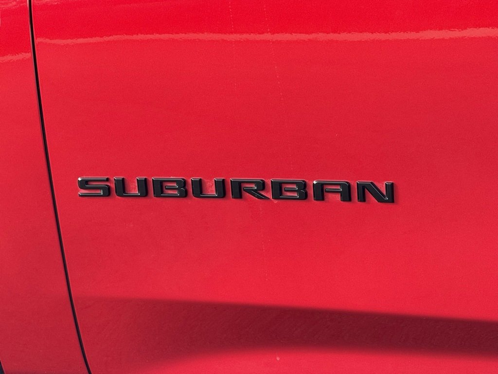 Used 2024 Chevrolet Suburban Z71 w/ Luxury Package image 43