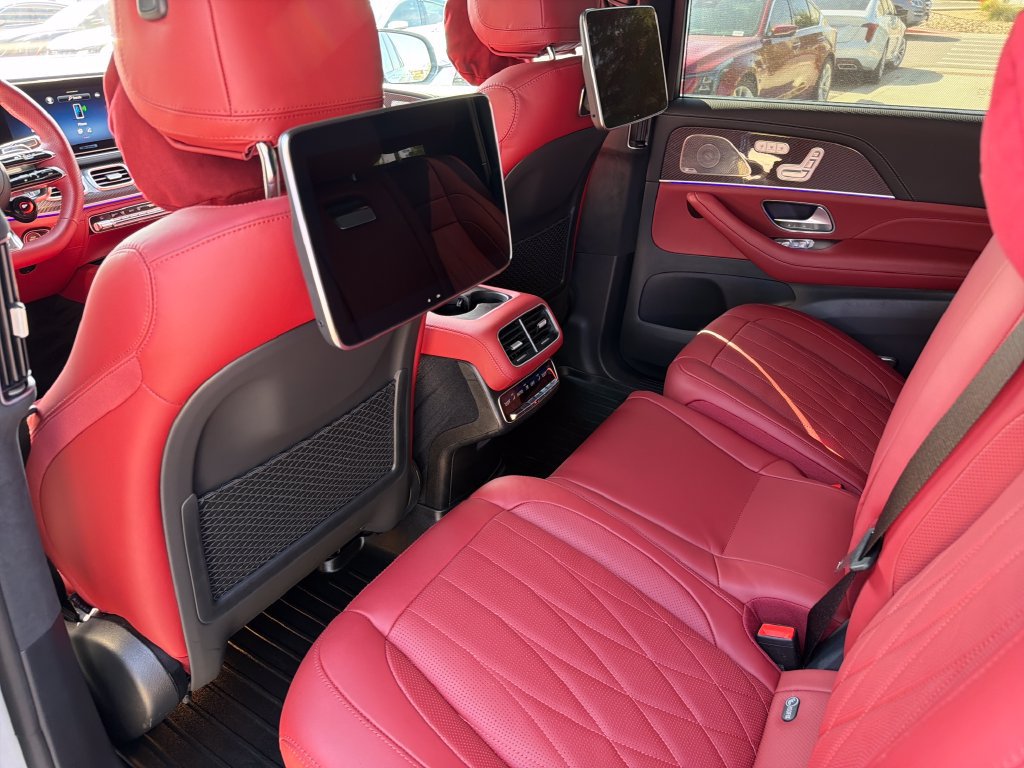 Used 2026 Mercedes-Benz GLS 63 AMG 4MATIC image 36
