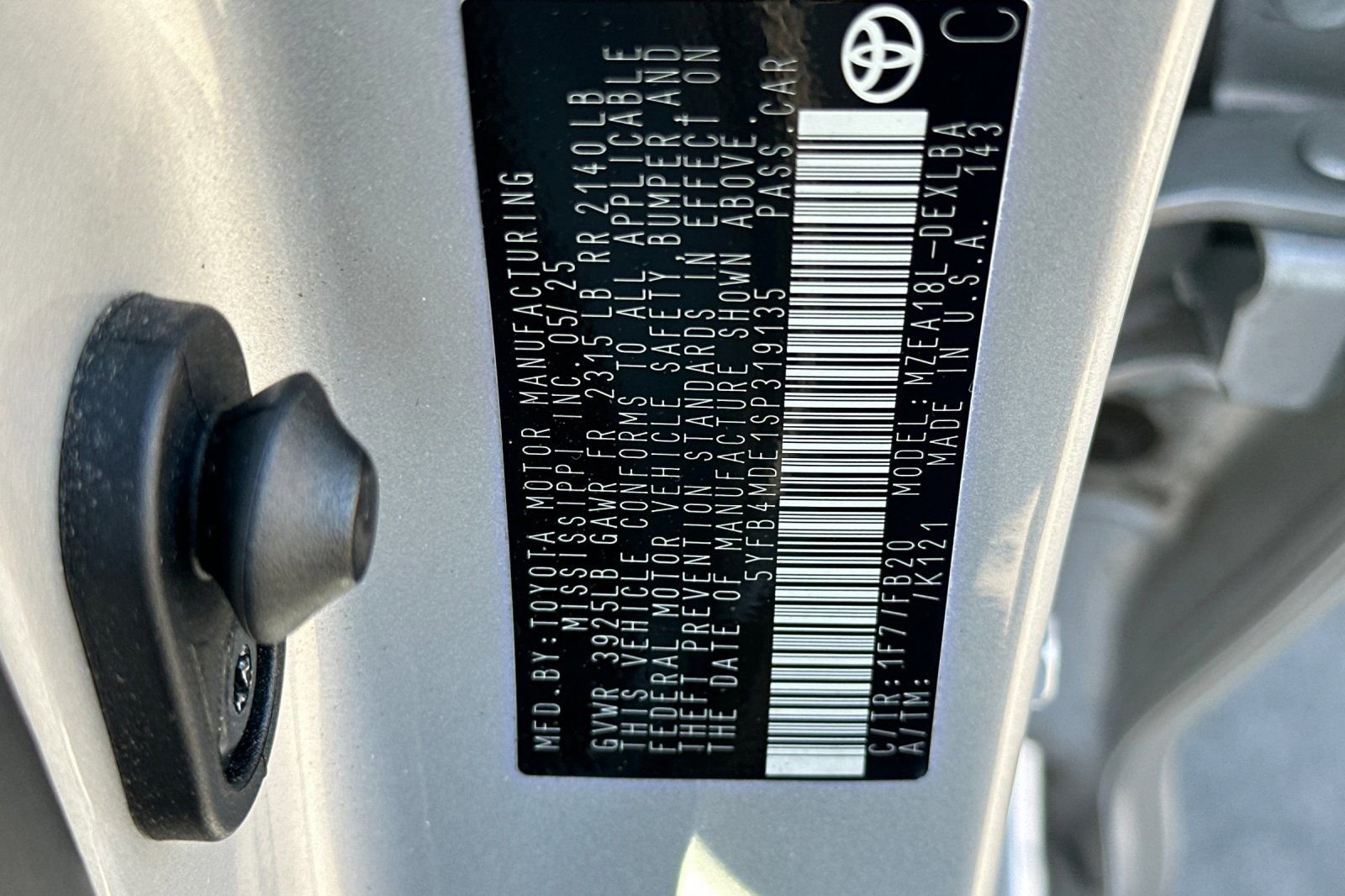 Used 2025 Toyota Corolla LE image 27