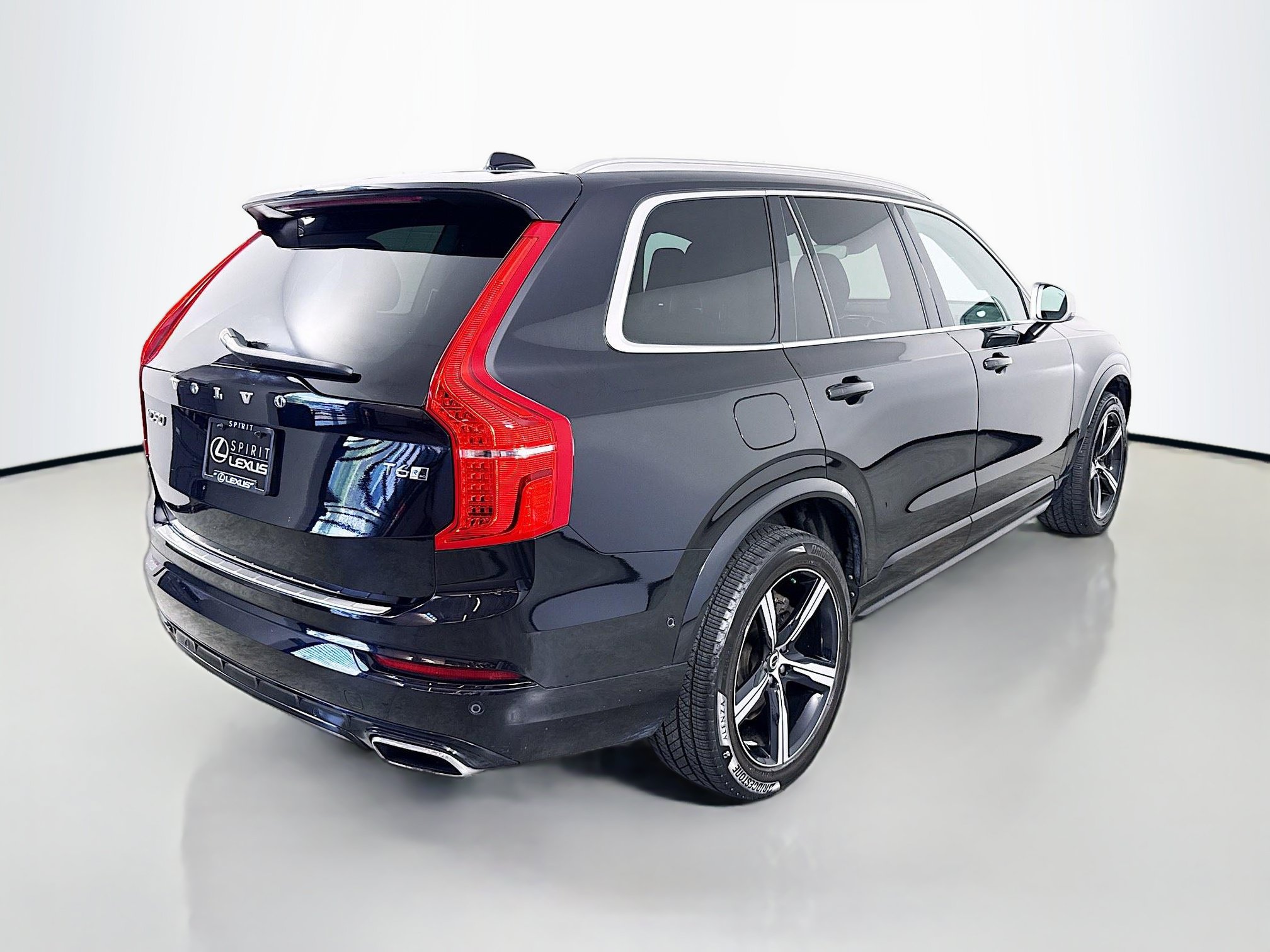 Used 2019 Volvo XC90 T6 R-Design w/ Advanced Package AWD/4WD image 7