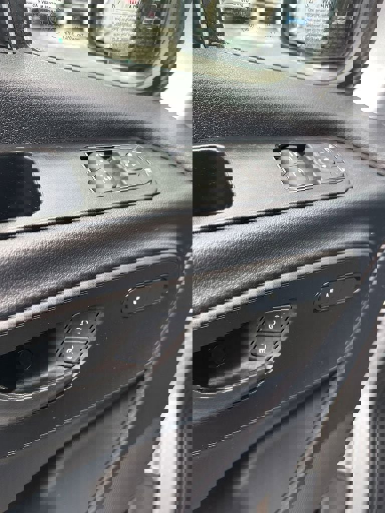 Used 2024 Mercedes-Benz Sprinter 144 Cargo w/ Parking Package image 9