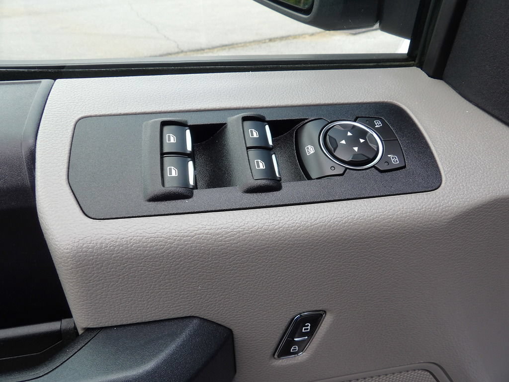 Used 2020 Ford F150 XL w/ XL Power Equipment Group AWD/4WD image 15