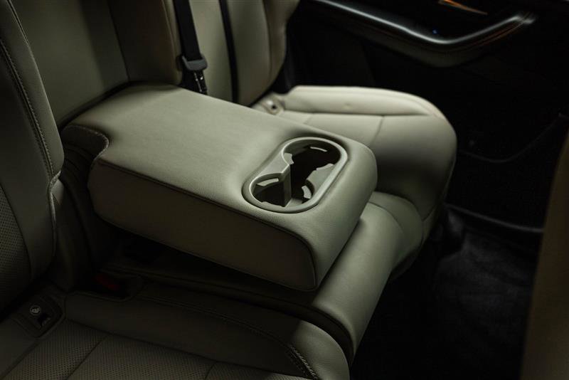 Used 2024 MAZDA CX-90 Plug-In Hybrid w/ Preferred image 13