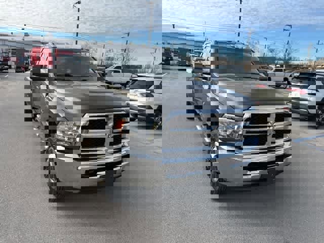 Used 2018 RAM 3500 Tradesman w/ Chrome Appearance Group image 24